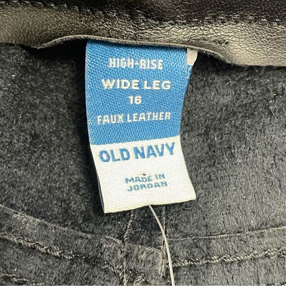 NWT Old Navy High-Waisted Faux-Leather Cropped Wide-Leg Pants in Black Size 16 - Picture 11 of 14